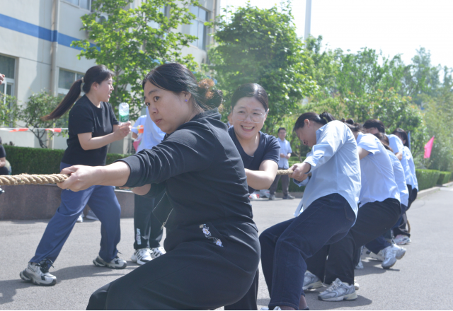 迎五一，展風(fēng)采——新風(fēng)光第二十一屆春季運動會召開